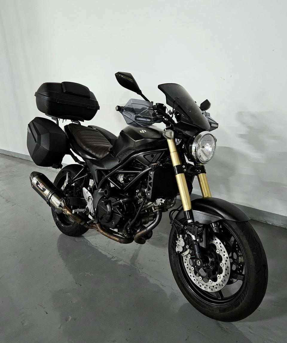 전국 1대뿐 풀튜닝 스즈키 SV 650 판매합니다 2