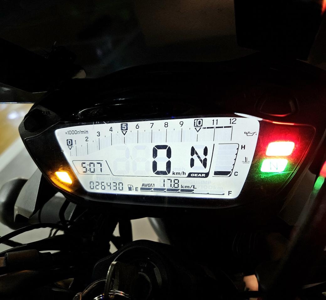 전국 1대뿐 풀튜닝 스즈키 SV 650 판매합니다 11
