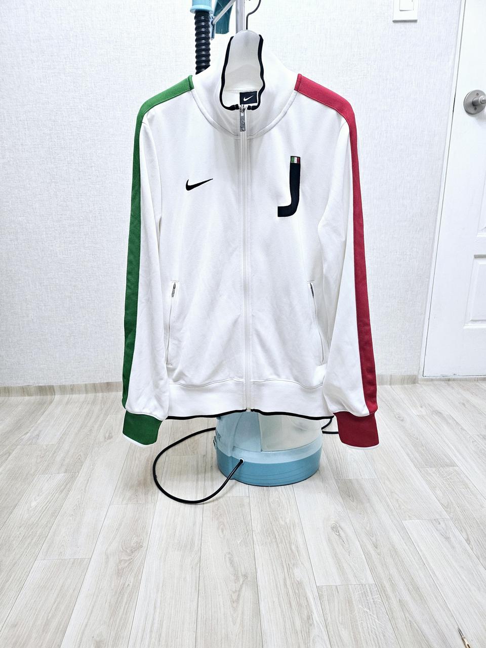 (95~100)M ☆우주매물☆나이키 유벤투스 N98 [흰빨초] 트랙탑져지