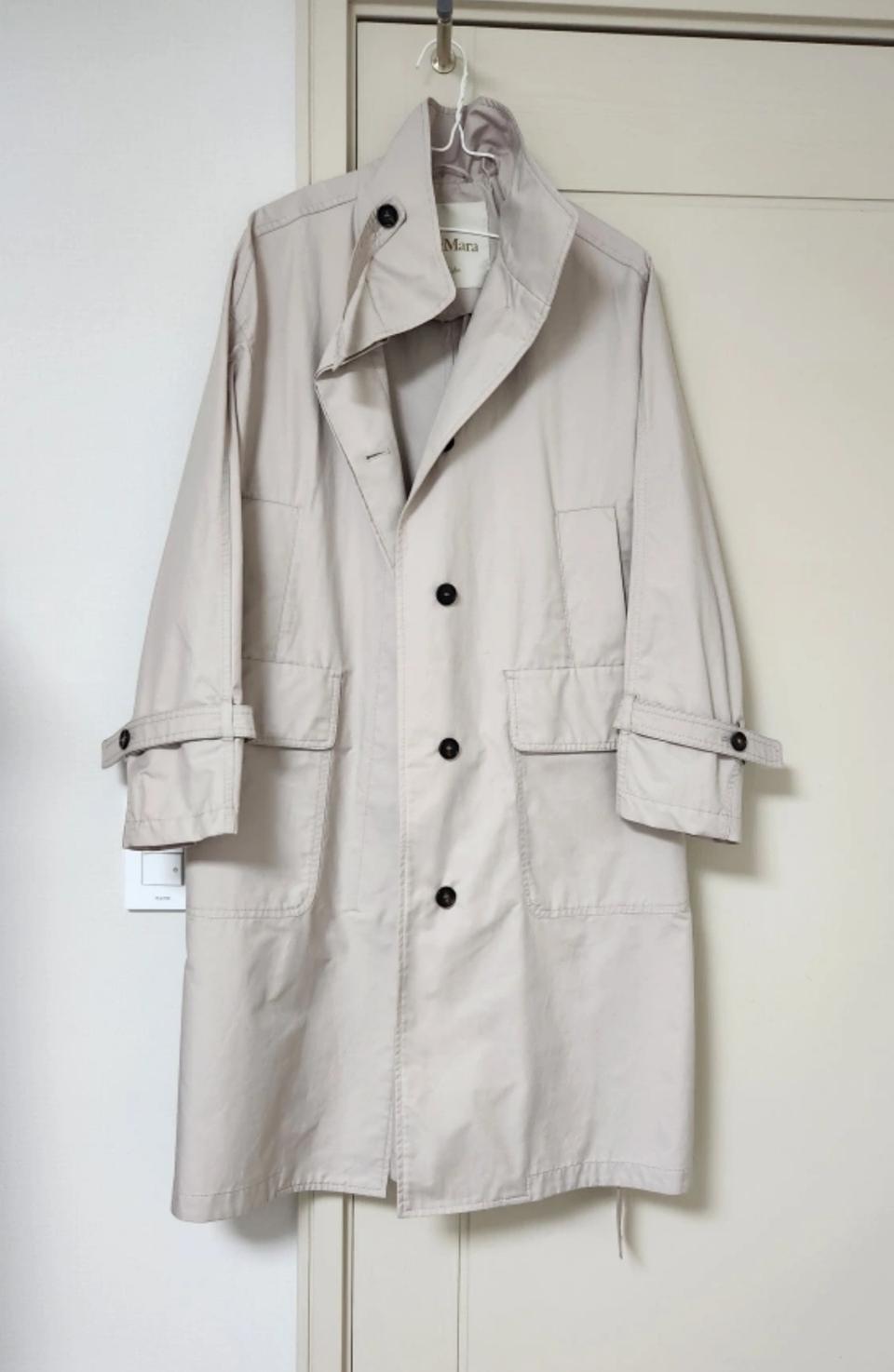 막스마라 더큐브  레인코트.77.새옷