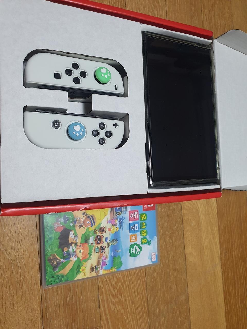 닌텐도 스위치 OLED + 동물의 숲