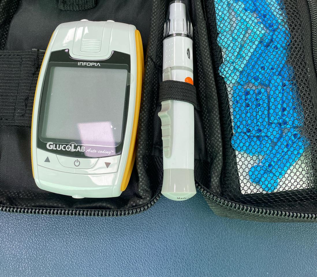 글루코랩 혈당 측정기