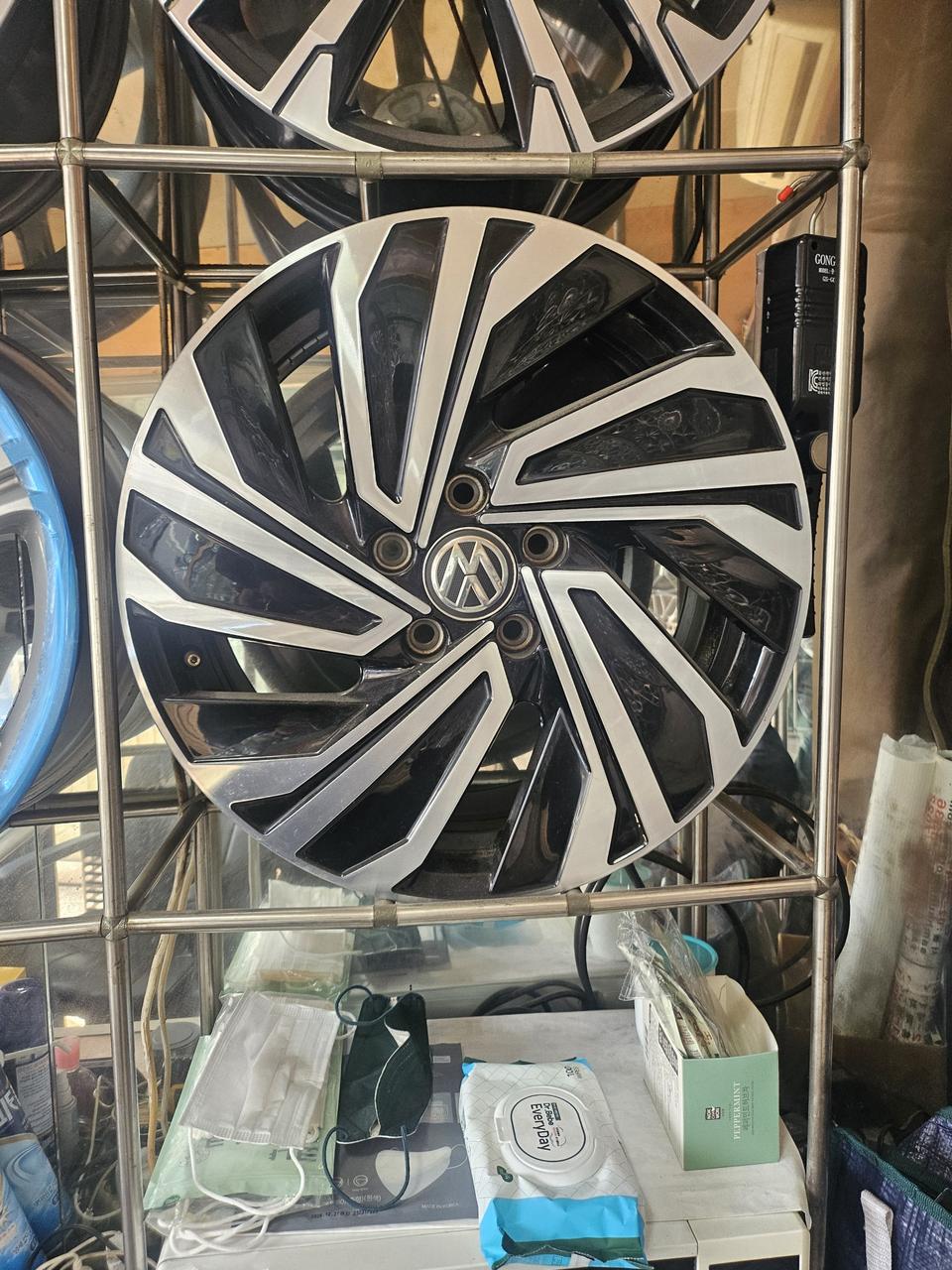 폭스바겐 제타17인치 정품휠세트(한대분)