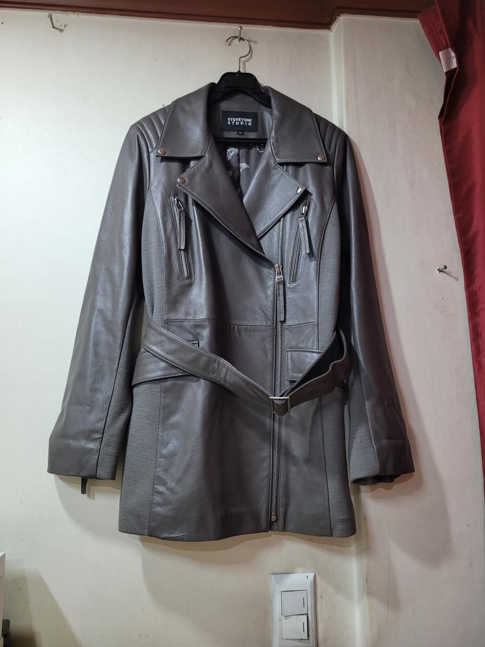 STEVEYONI STUDIO 양가죽코트