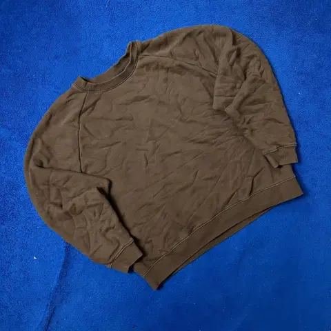 스튜디오톰보이 맨투맨