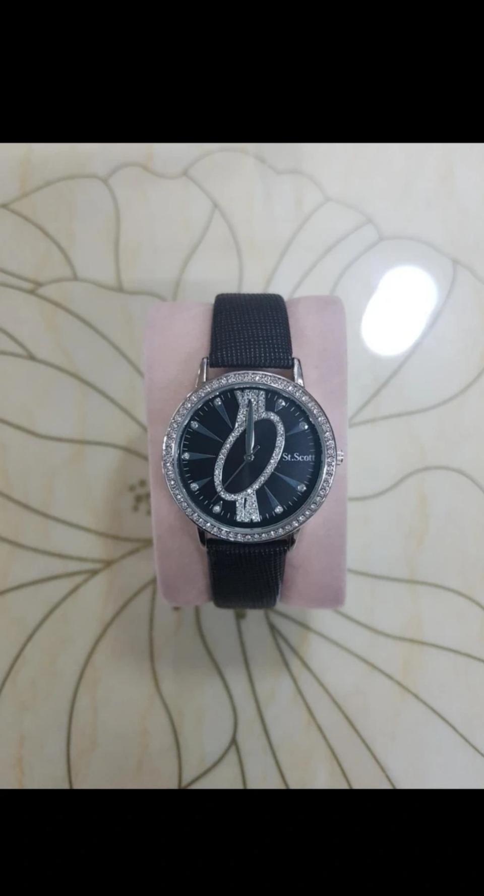 세인트코트 여성가죽 손목시계