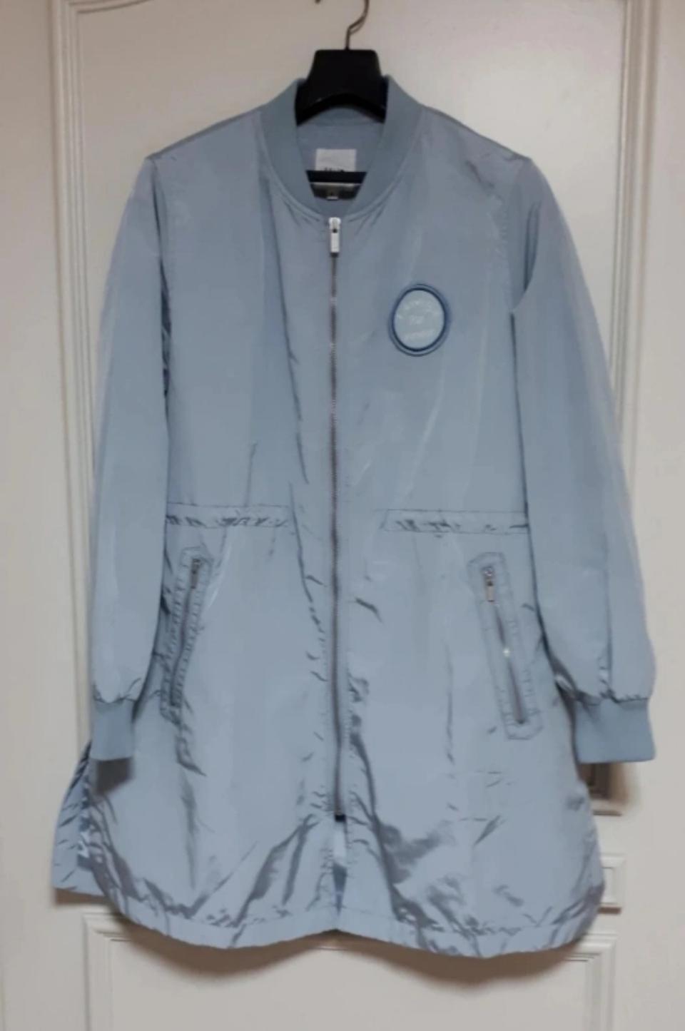 하늘색 롱 점퍼 55-66, 미사용