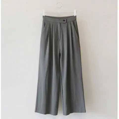 올슨 루즈핏 핀턱 슬랙스 새상품 에눌가능