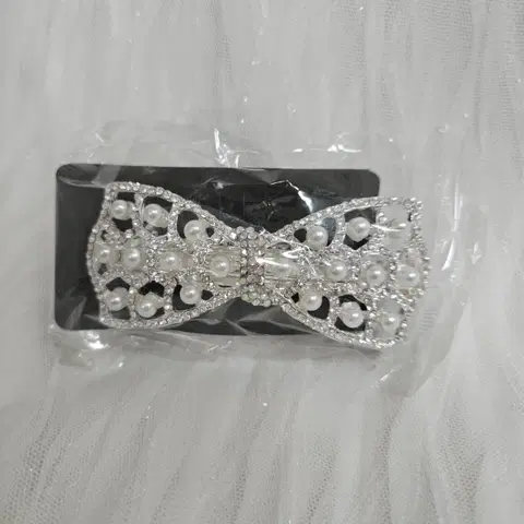 새상품)리본 실버 진주 큐빅 홀로그램 헤어 자동핀 머리삔