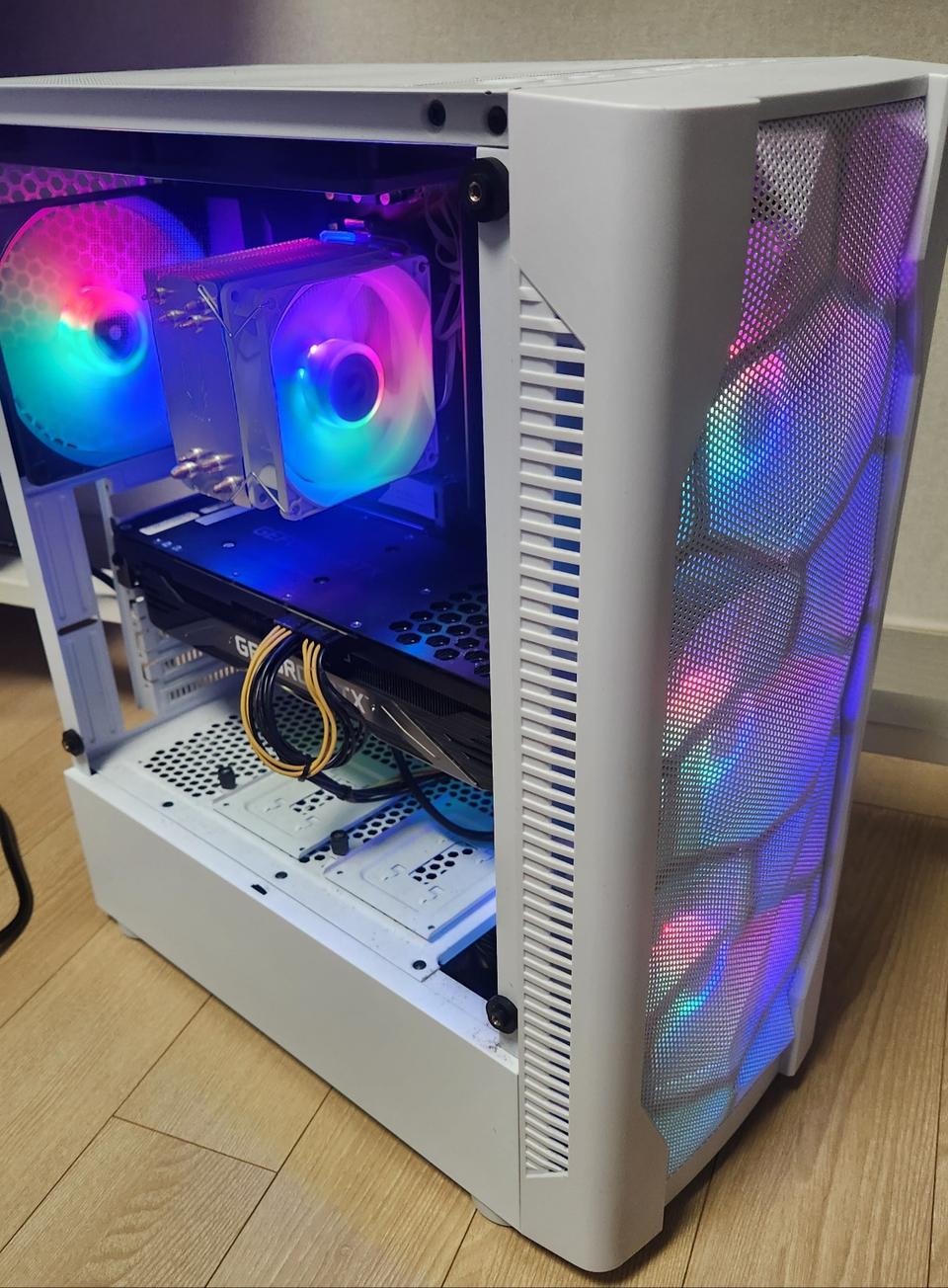 5700x3d RTX3070TI 컴퓨터 팝니다