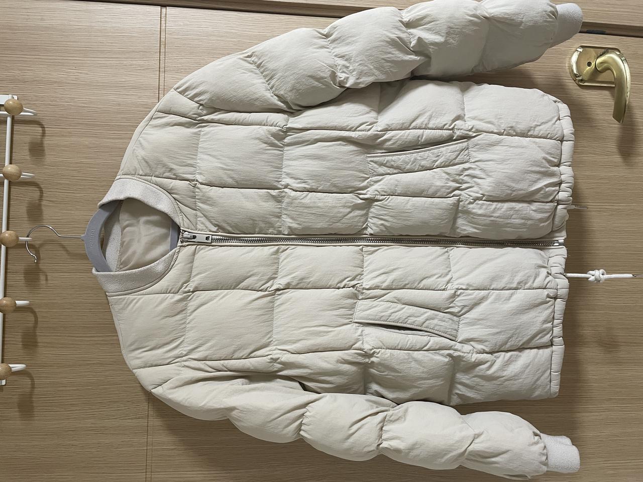 [새상품급] 아이보리 패딩 [M]