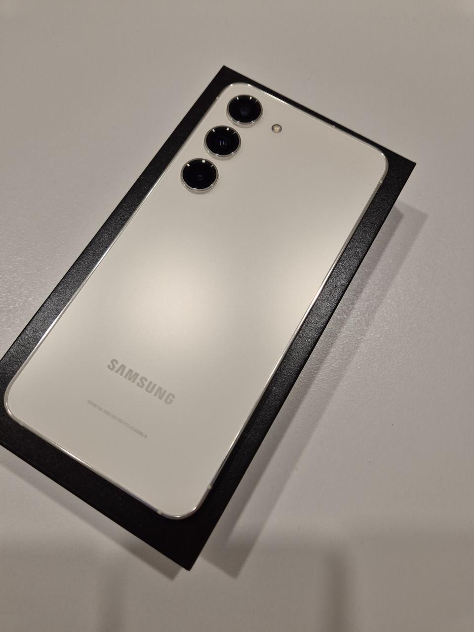 갤럭시s23 256g 크림