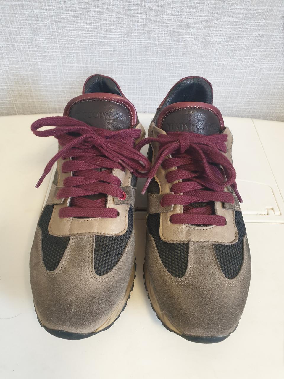 YLATI 일라티 스니커즈