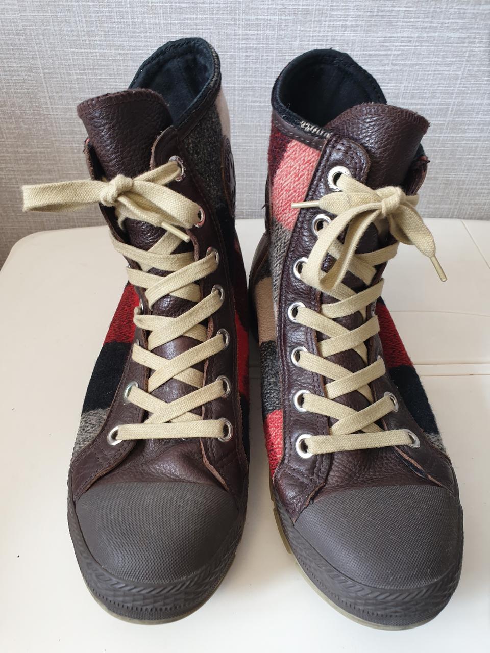 울리치 × 컨버스 워커