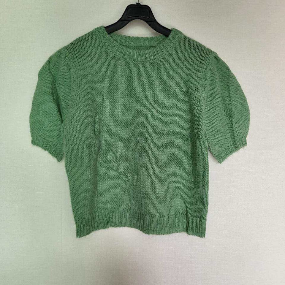 그린 셔링 퍼프 니트 반팔