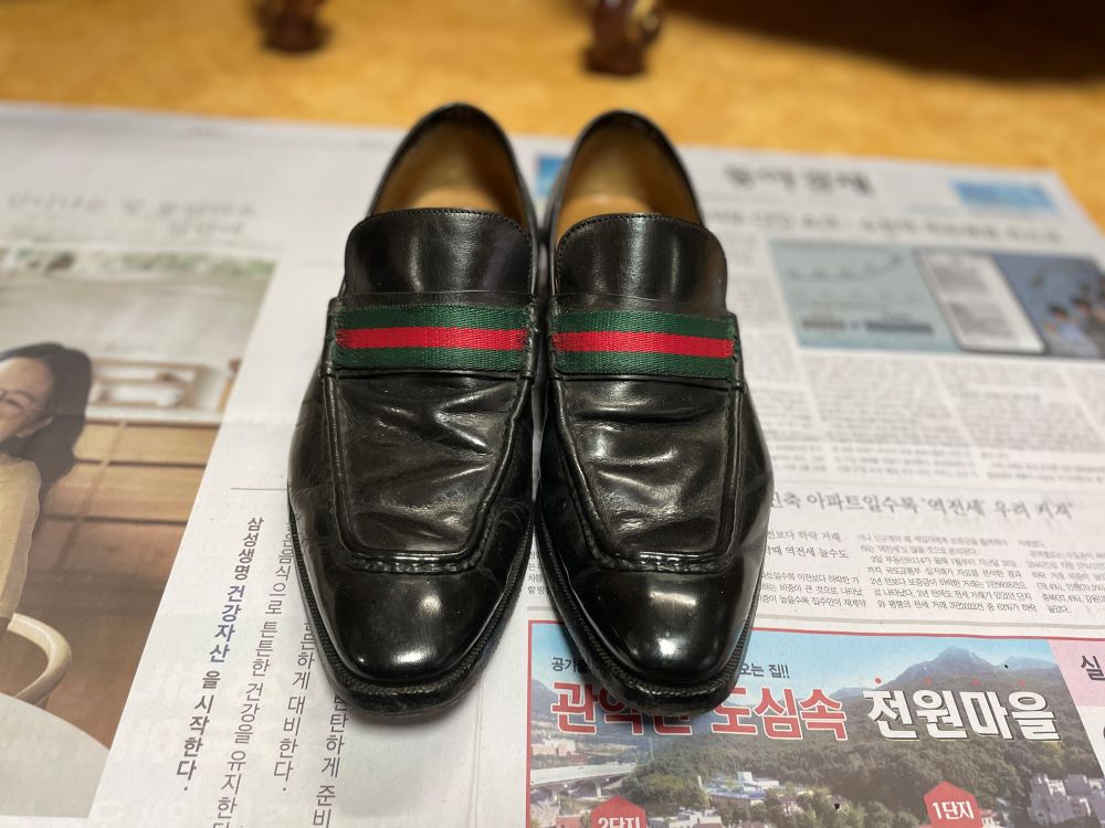 구찌 삼선구두...260mm.