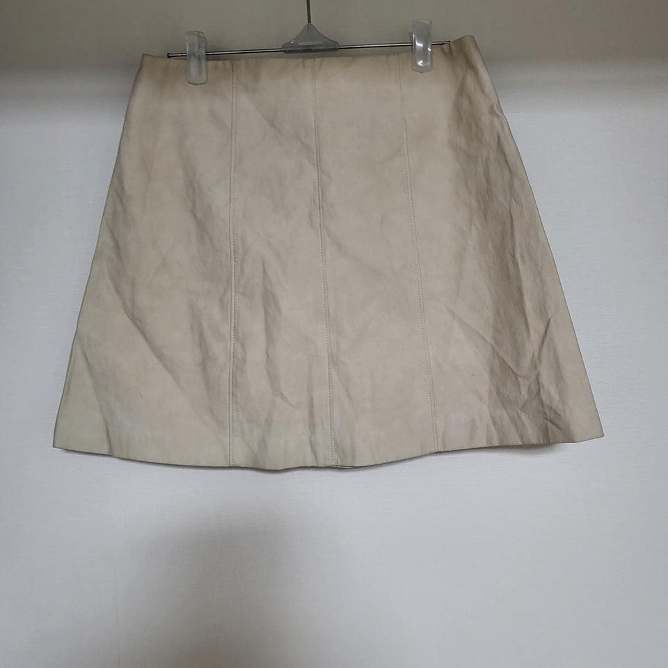 아이보리 레더 미니 스커트