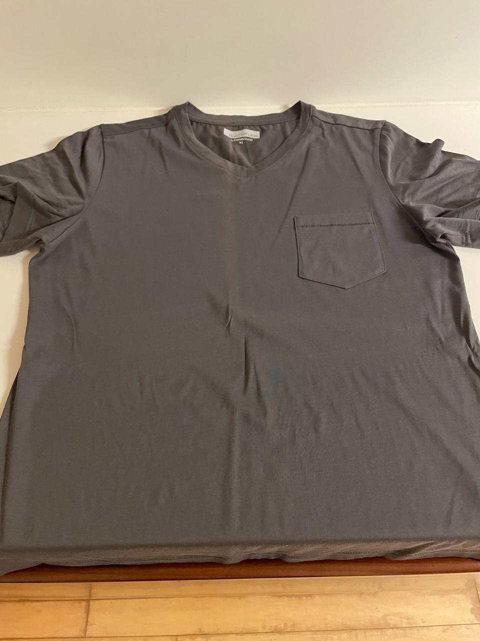 디스퀘어드브이넥반팔