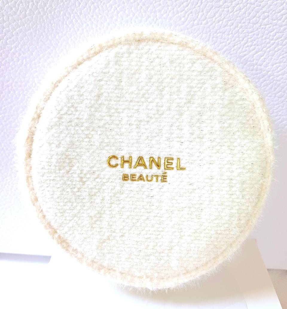 홀리데이 샤넬 파우치 새상품 신상