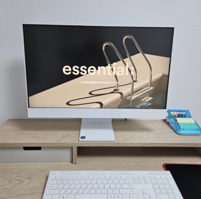 삼성 올인원PC (DM530AFA-L78A) + 한컴오피스 2022