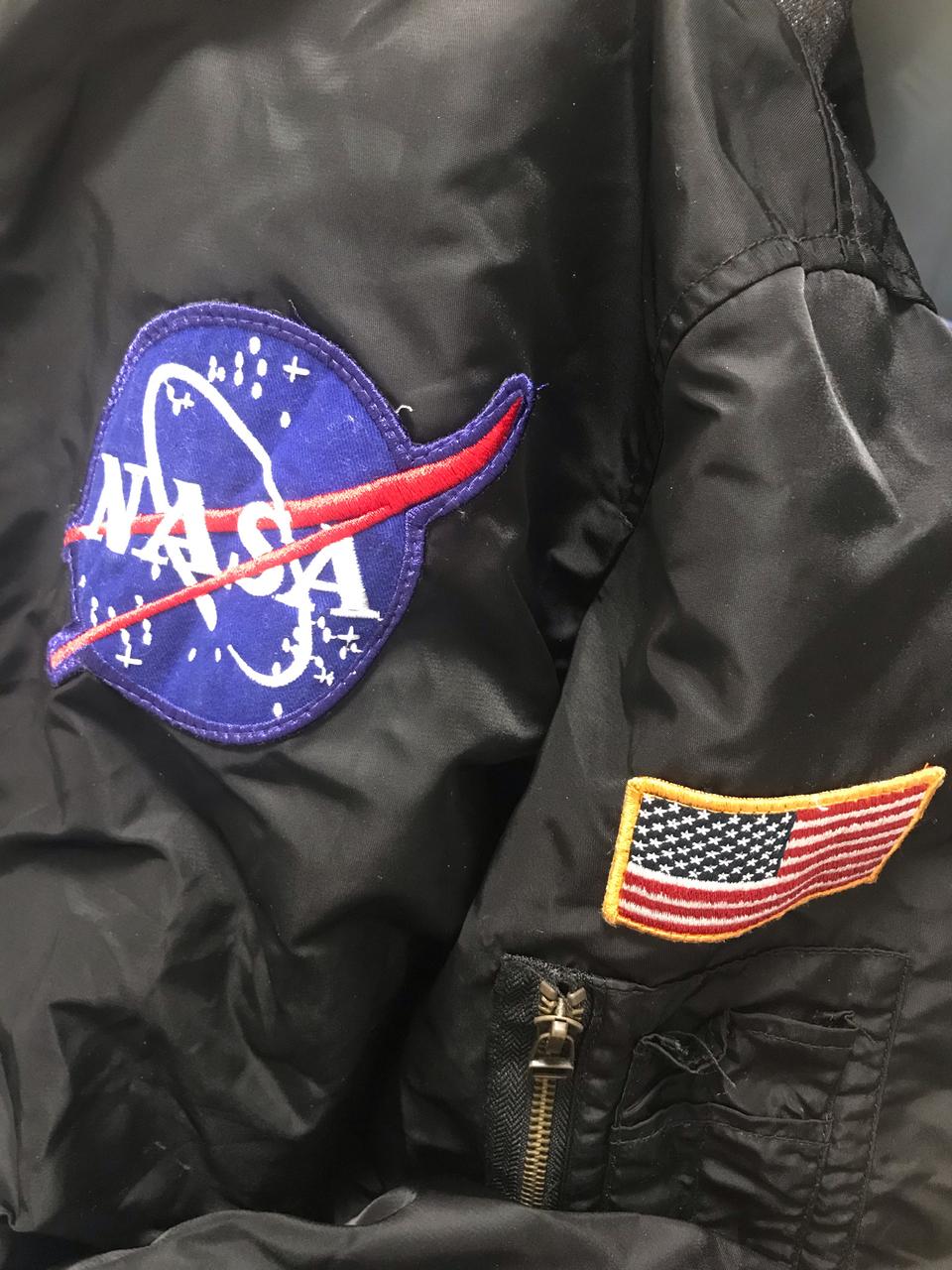 나사 자켓