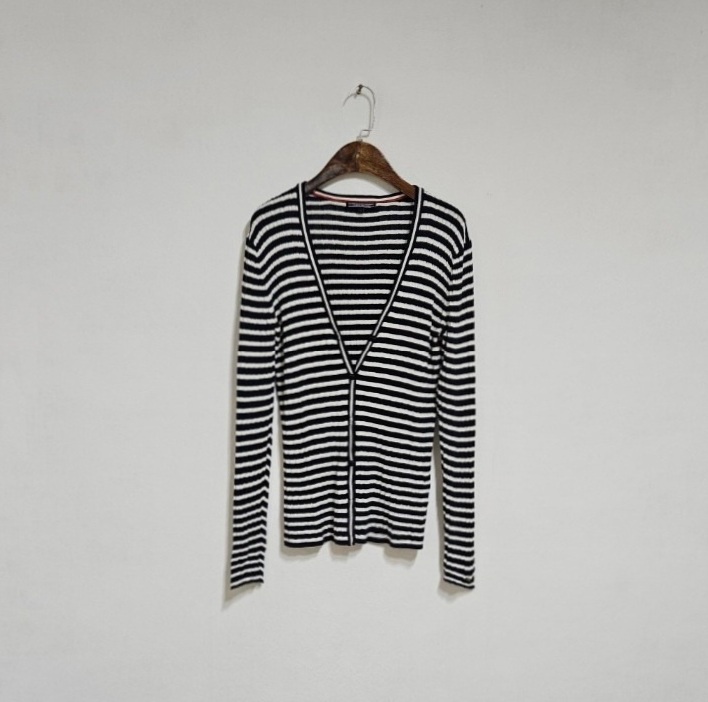 타미힐피거 미니케이블 니트