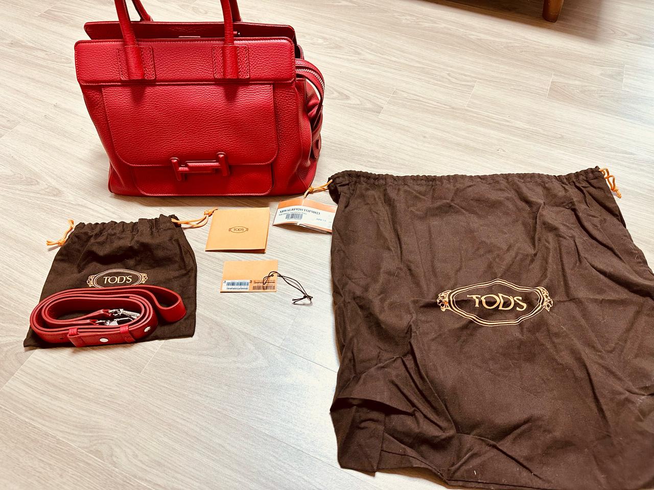 TODS 사첼백 미디엄 깨끗한 제품 판매합니다.