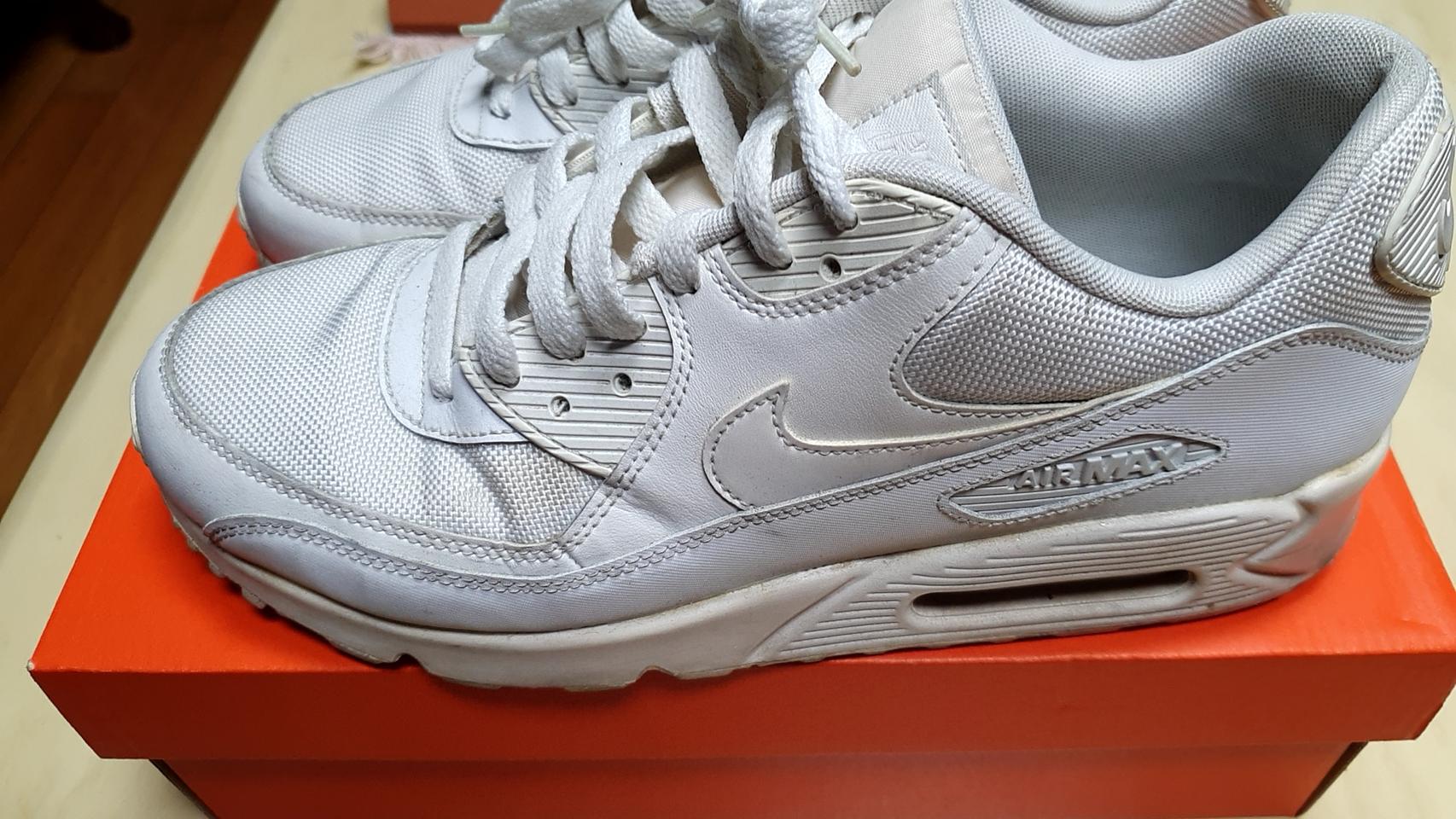 나이키 에어맥스 270