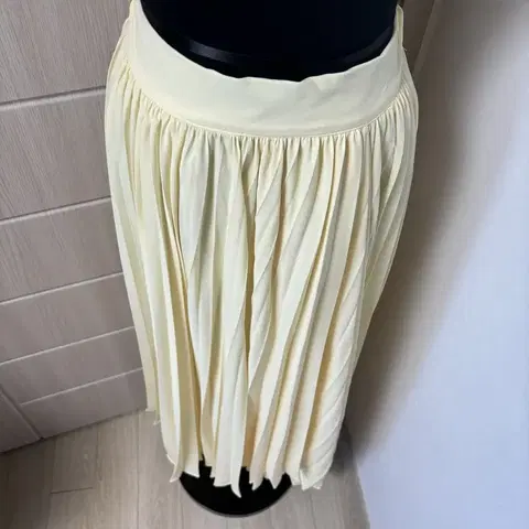 via 언발란스 롱 플리츠 스커트