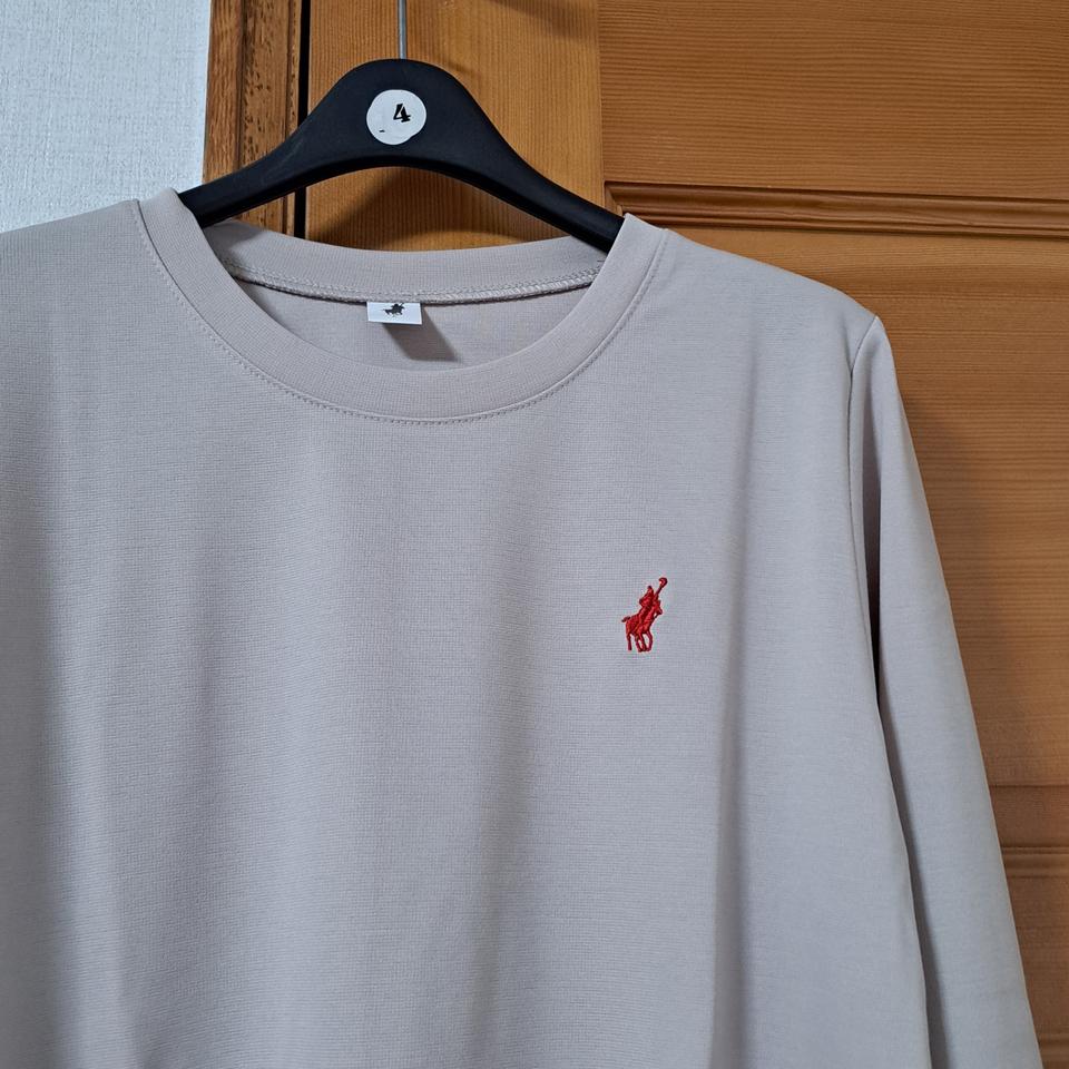 폴로스타일 자수 티셔츠 새상품 12000원!