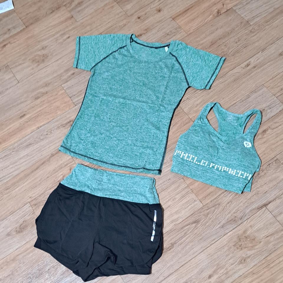 가격인하!S 운동복 세트 새상품 15000원!색깔이랑 디자인 예뻐요