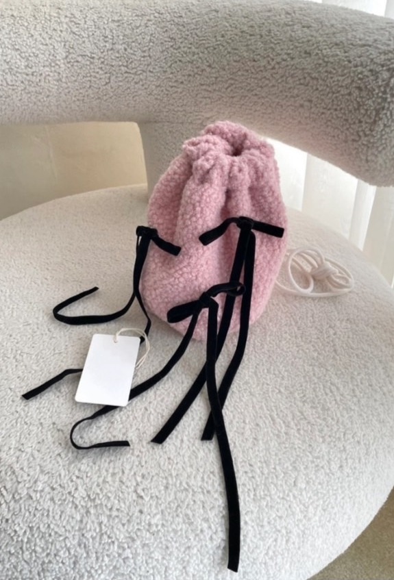 뽀글이 백팩 벨벳리본