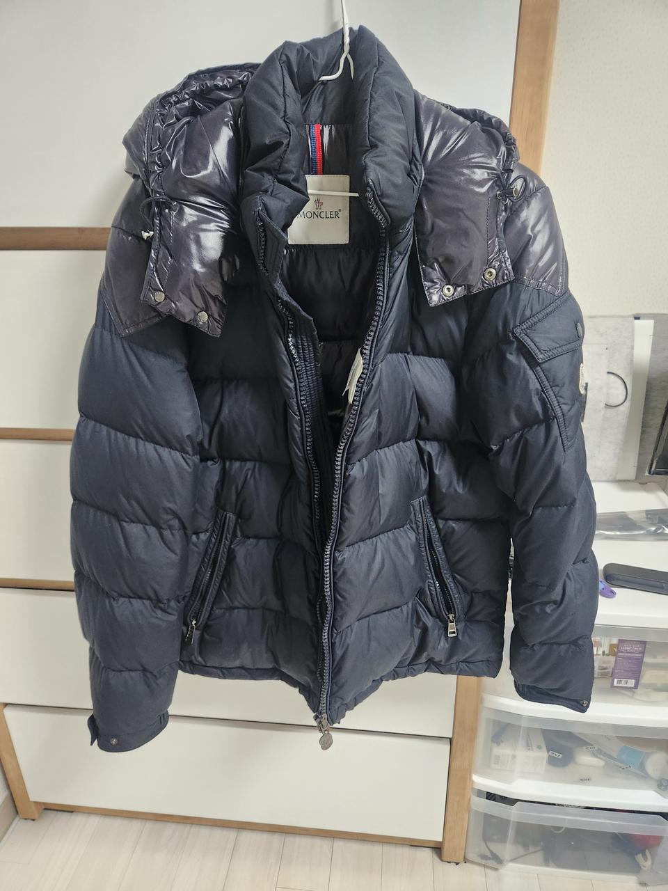 몽클레어 슈발리에 패딩.마야와 비슷한디자인~사이즈3~