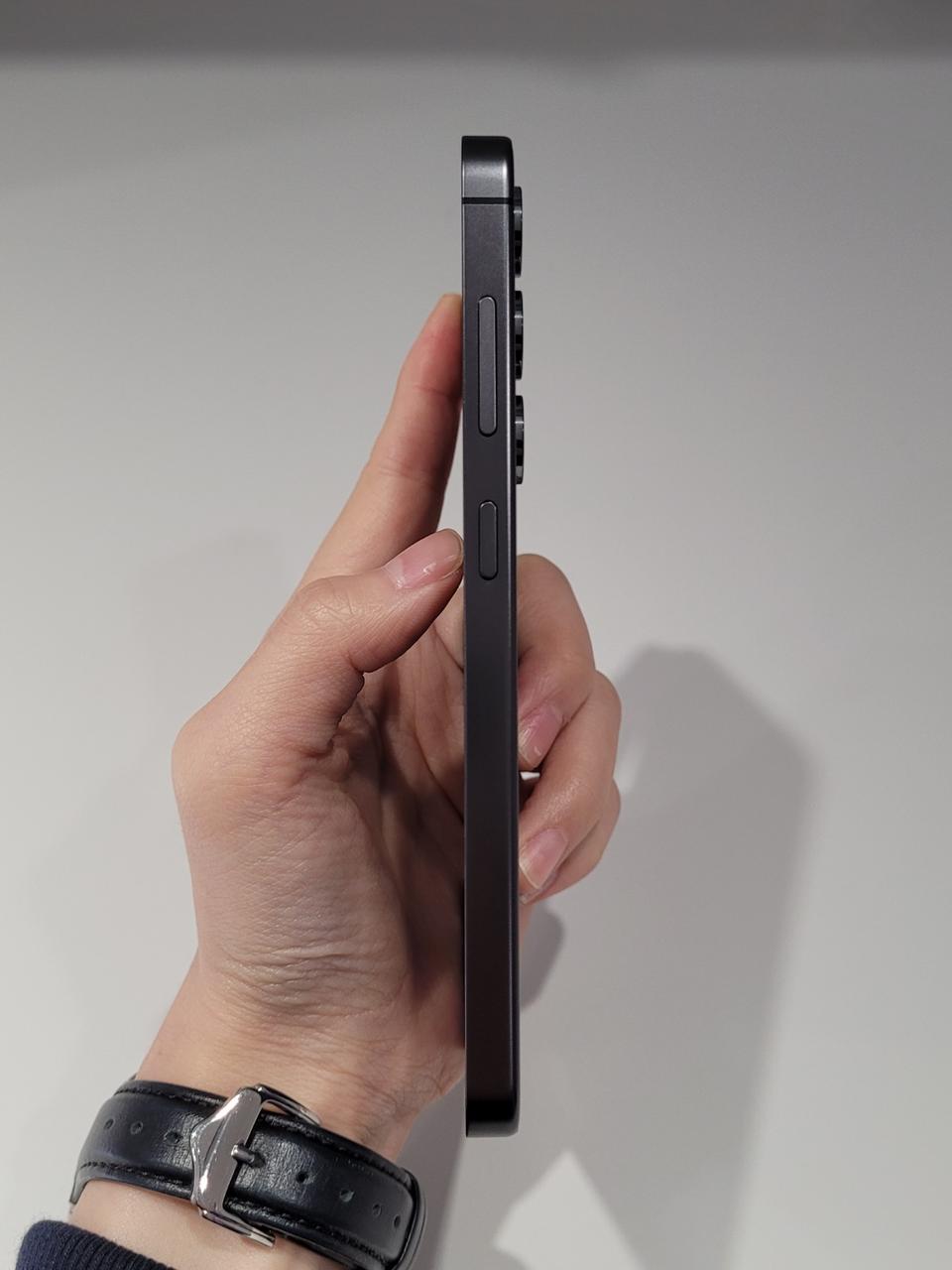 갤럭시 S24 / 512GB / S급 / 10-108번