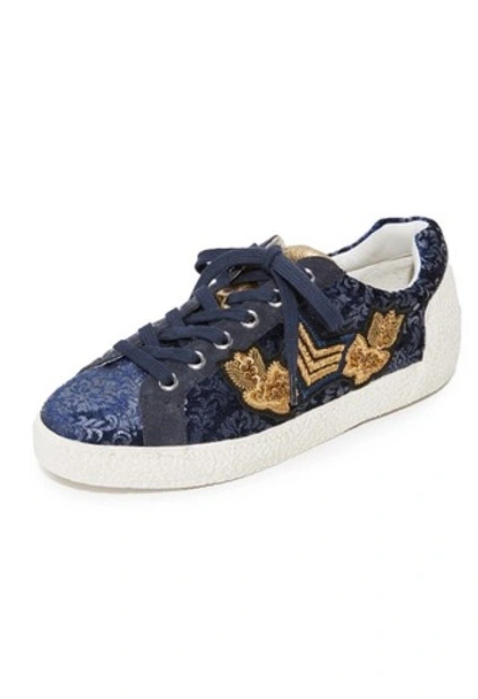 Ash 벨벳 자수 스니커즈