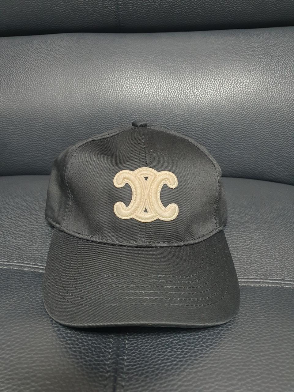 셀린느 볼캡모자