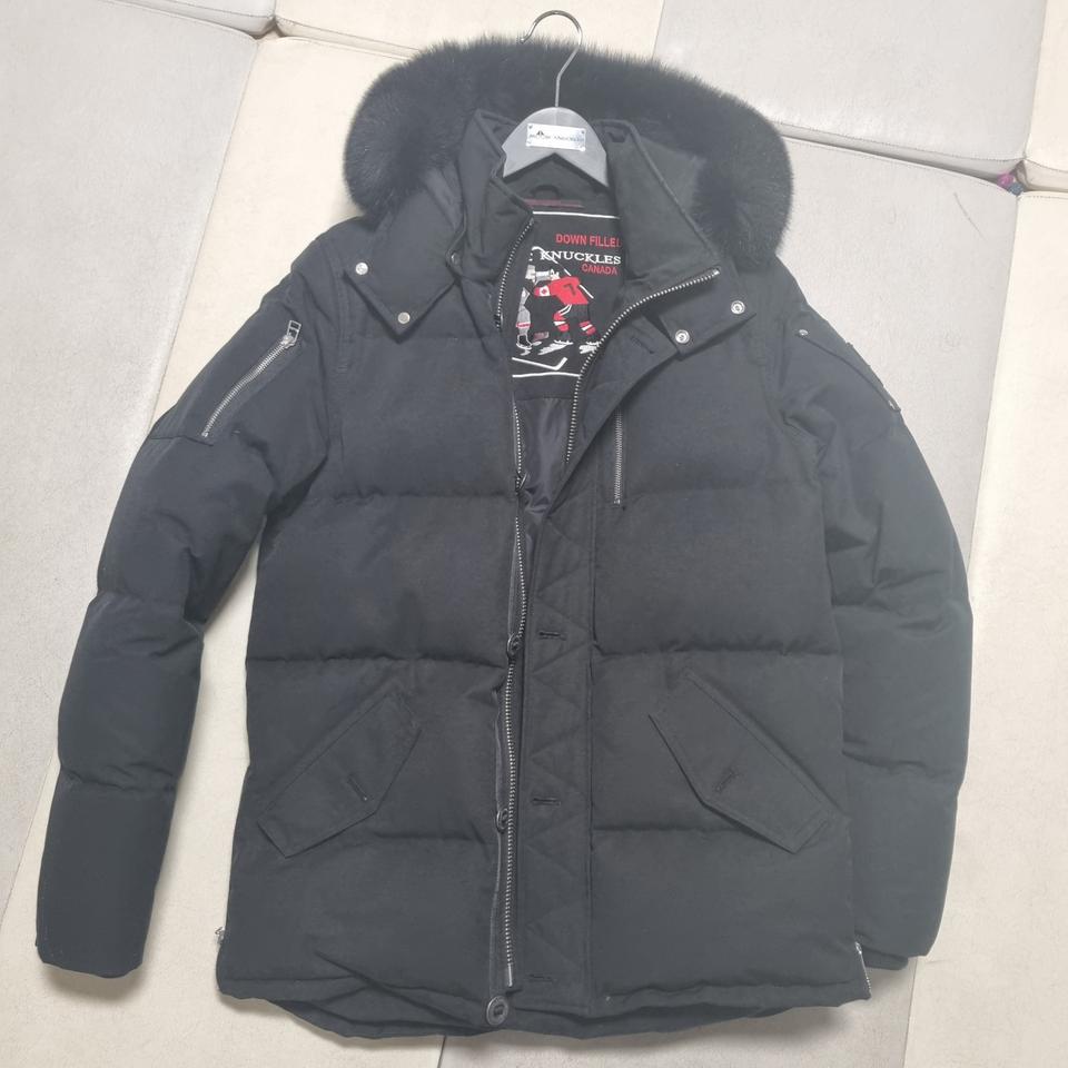 백화점에서 구매한 무스너클 쓰리쿼터 M사이즈 팝니다