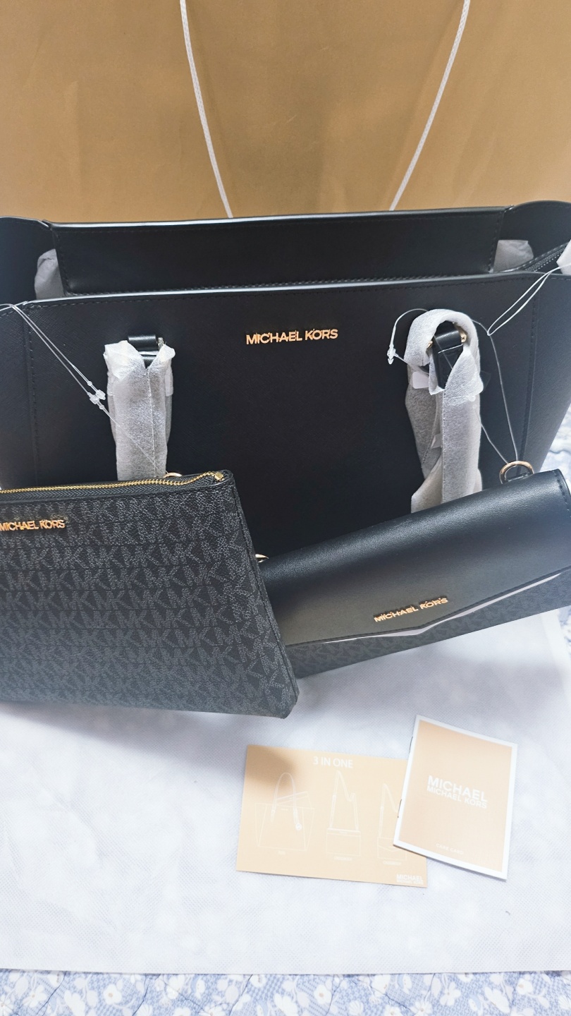 마이클코어스 샬롯 쓰리인원 토트 라지 가방 (새상품)