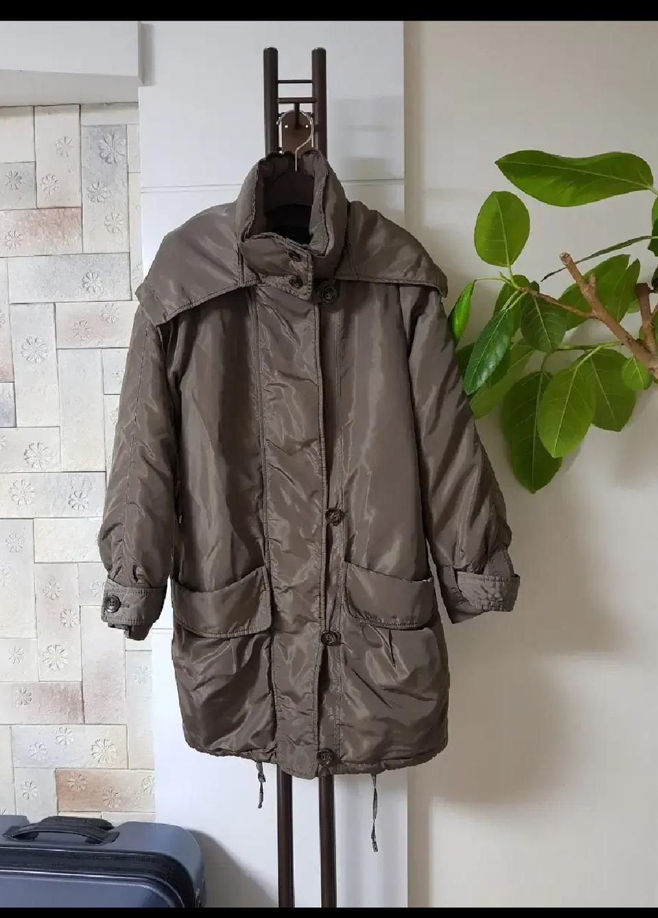 (55) 지고트 숄카라 패딩코트