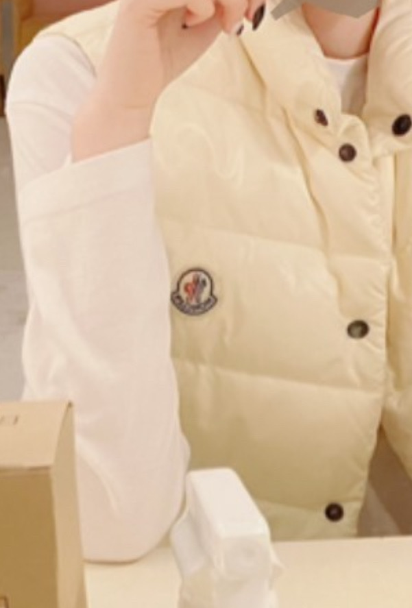 몽클레어 조끼패딩 아동 14y 성인가능