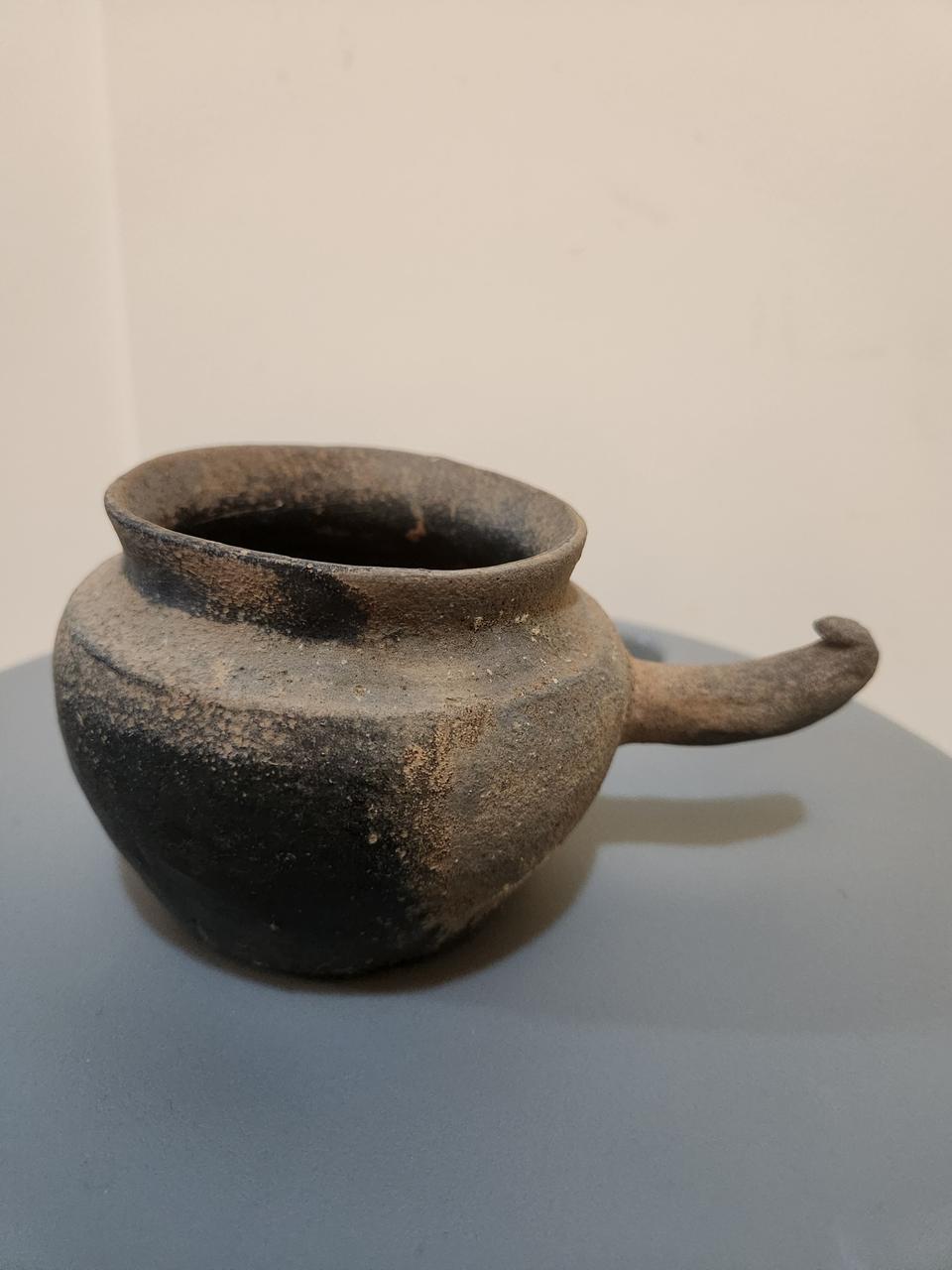 신라토기 희귀외뿔잔