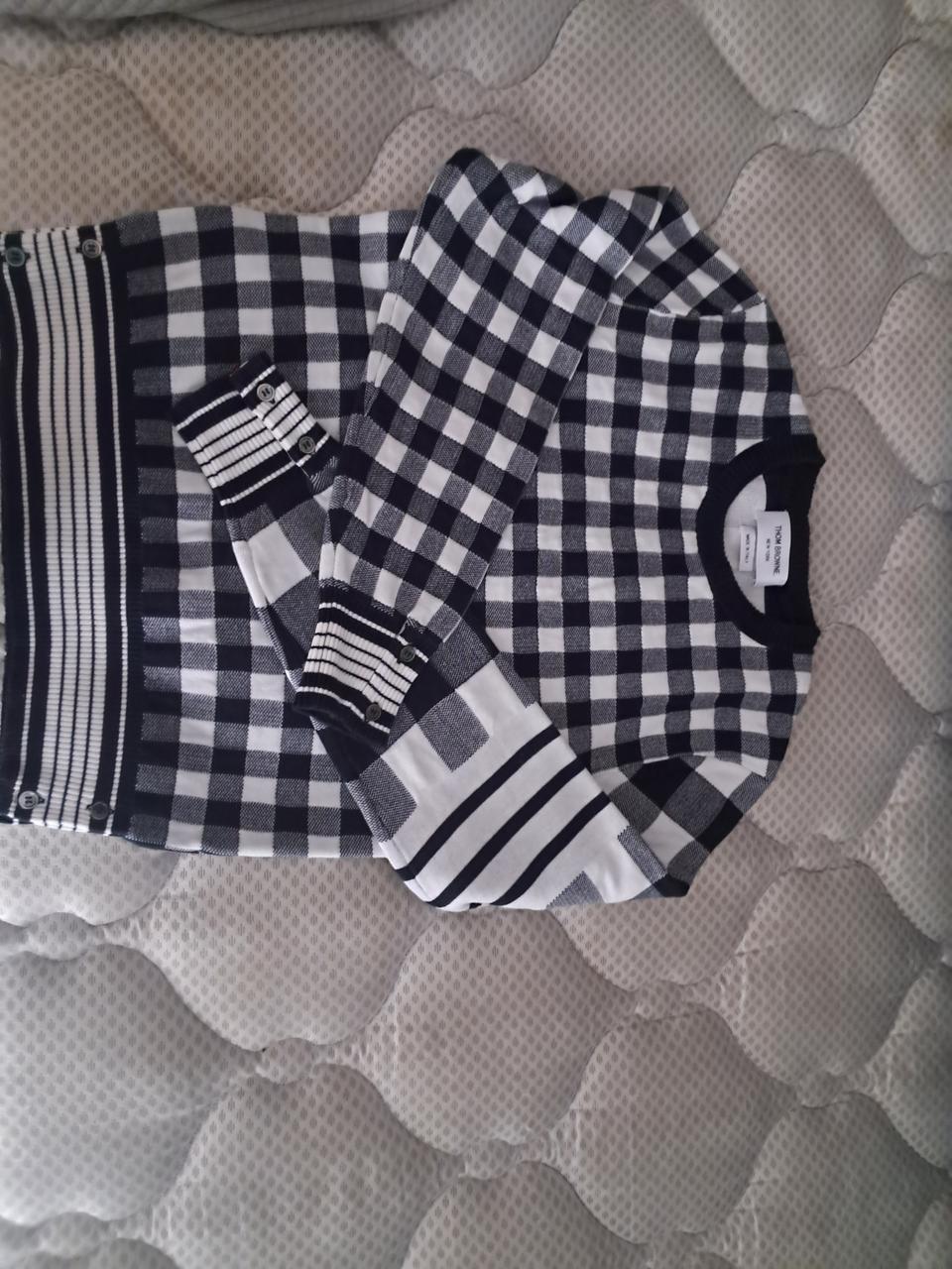 (새상품)톰브라운 23fw 배색체크니트 1사이즈