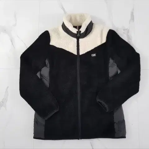 커터앤벅 구스 플리츠 95