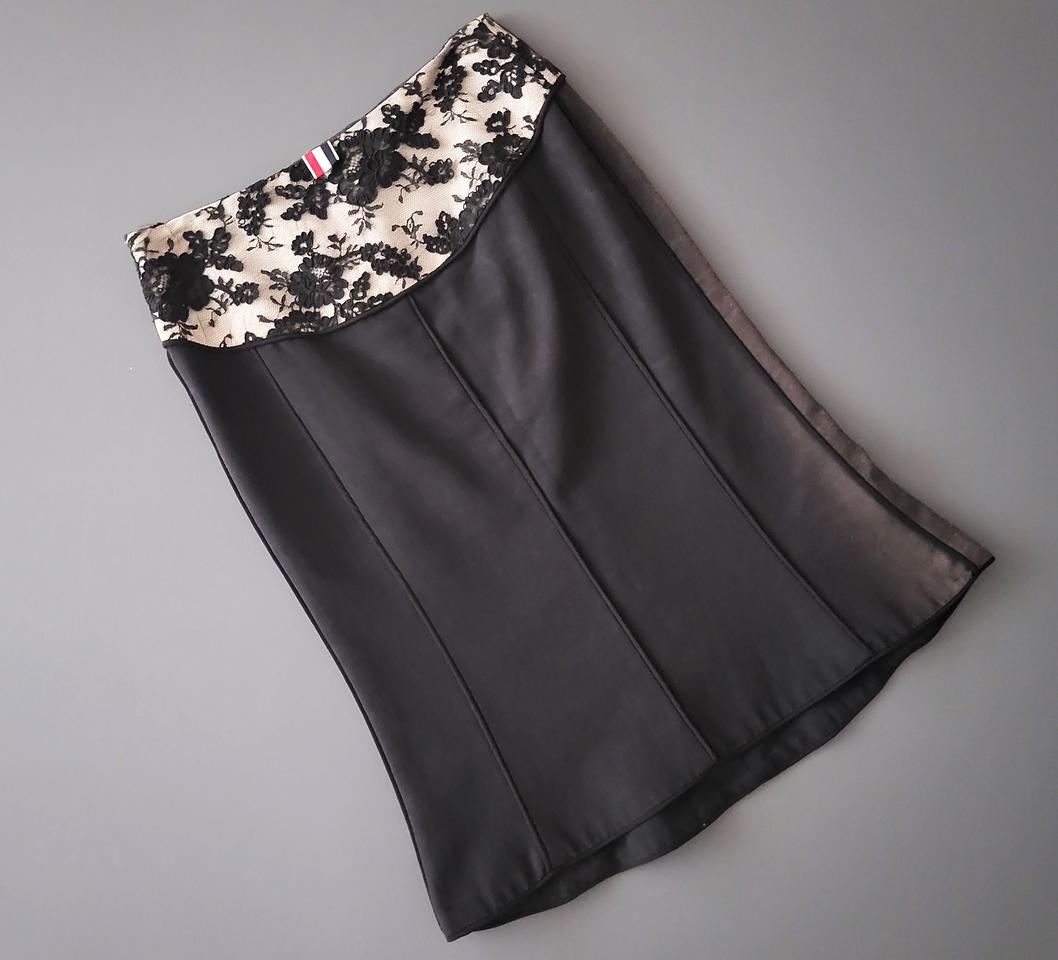 톰브라운 플라워자수 스커트