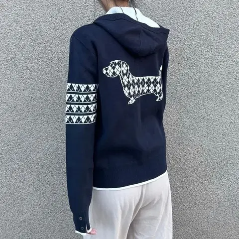 세일바배))캐시퍼피후드