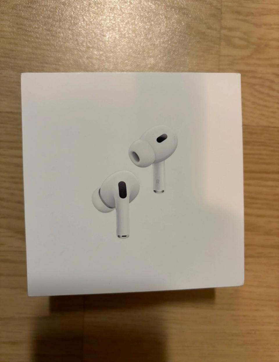 미개봉 에어팟프로2 C타입 판매해요