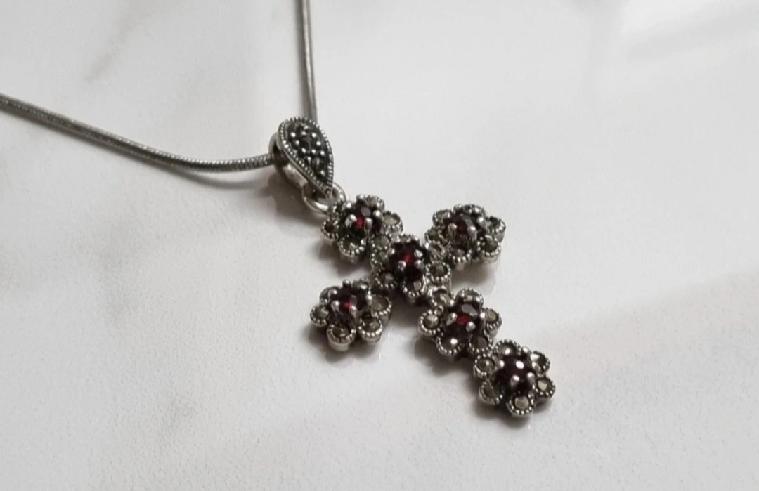 가넷 꽃 엔틱실버 목걸이_ 새 상품