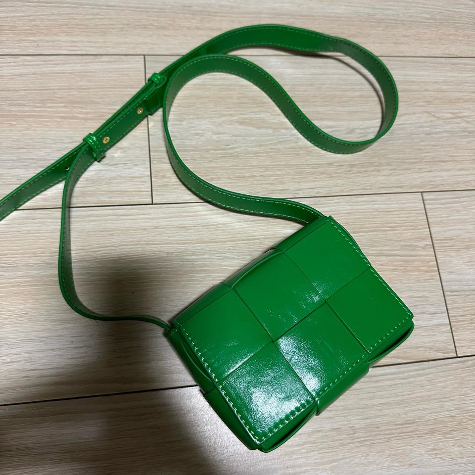 연두 크로스백 가방