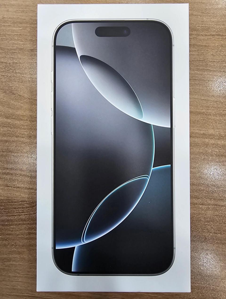 아이폰16프로 125 자급제 미개봉