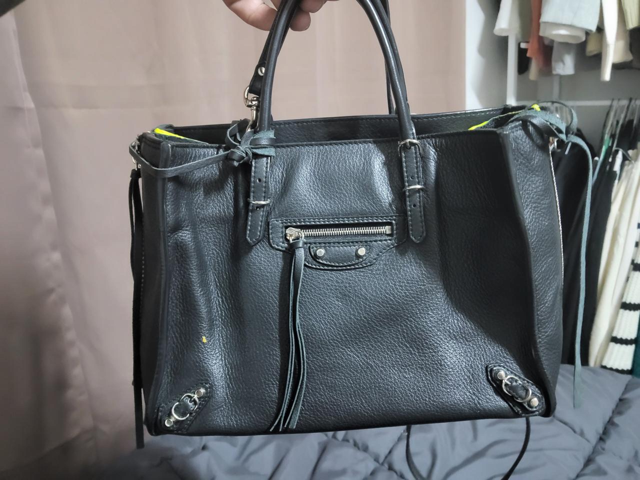 (정품)발렌시아가 파피에르 블랙 A4 스몰 팝니다.